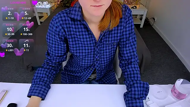 JeannieFox  online show from February 17, 2025, 2:06 pm