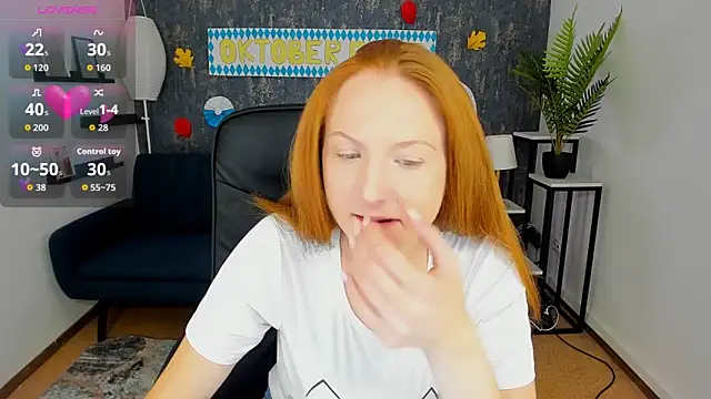 JeannieFox  online show from September 15, 2025, 6:25 am