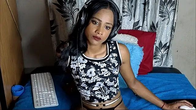 Eroticteasexoxox online show from January 24, 2025, 8:32 pm