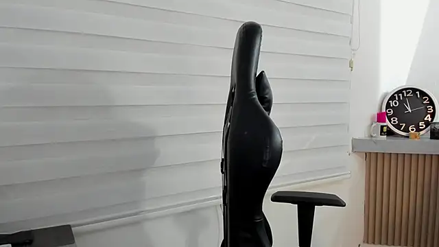 Snapshot of Rick_Diesel_ chatting on October 31, 2025, 3:58 am Rick Diesel  online show from October 31, 2025, 3:58 am