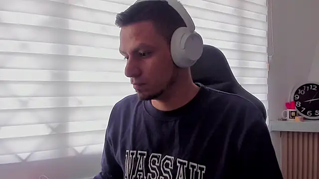 Snapshot of Rick_Diesel_ chatting on October 20, 2025, 1:11 pm Rick Diesel  online show from October 20, 2025, 1:11 pm