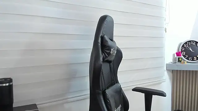 Snapshot of Rick_Diesel_ chatting on October 18, 2025, 3:52 am Rick Diesel  online show from October 18, 2025, 3:52 am