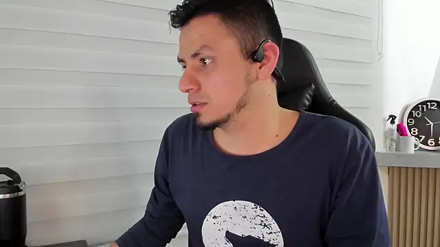 Snapshot of Rick_Diesel_ chatting on September 17, 2025, 3:30 am Rick Diesel  online show from September 17, 2025, 3:30 am