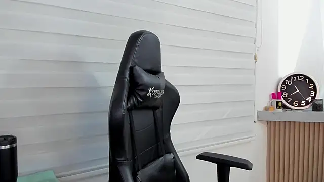 Snapshot of Rick_Diesel_ chatting on October 24, 2025, 3:38 am Rick Diesel  online show from October 24, 2025, 3:38 am