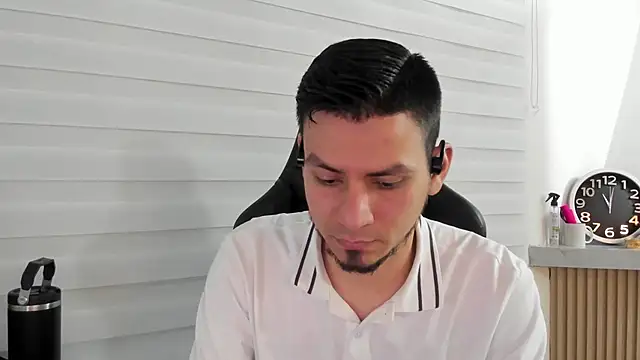 Snapshot of Rick_Diesel_ chatting on September 16, 2025, 4:02 am Rick Diesel  online show from September 16, 2025, 4:02 am