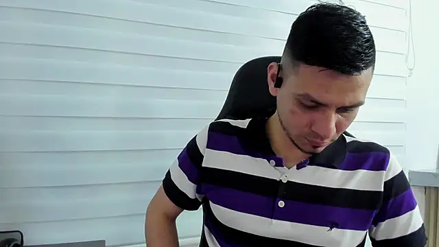 Snapshot of Rick_Diesel_ chatting on March 12, 2025, 4:51 am Rick Diesel  online show from March 12, 2025, 4:51 am