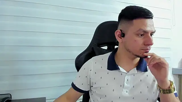 Snapshot of Rick_Diesel_ chatting on March 11, 2025, 8:19 am Rick Diesel  online show from March 11, 2025, 8:19 am