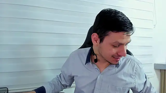 Snapshot of Rick_Diesel_ chatting on March 6, 2025, 5:14 am Rick Diesel  online show from March 6, 2025, 5:14 am