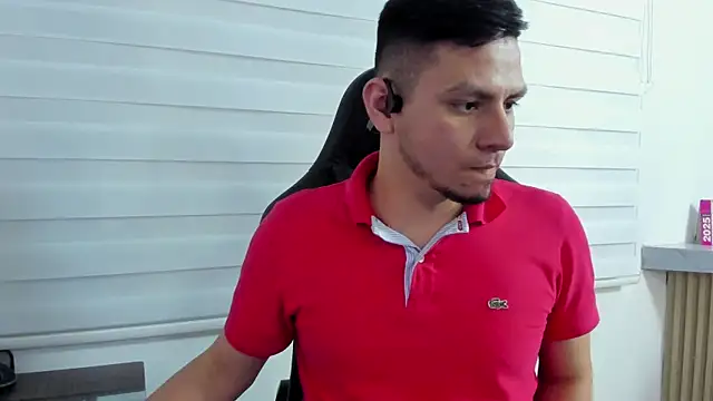 Snapshot of Rick_Diesel_ chatting on March 17, 2025, 9:44 am Rick Diesel  online show from March 17, 2025, 9:44 am