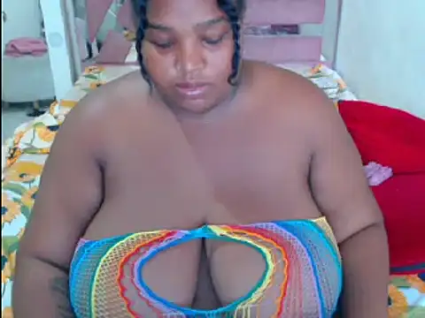 chocolatehot04 online show from February 15, 2025, 10:21 pm