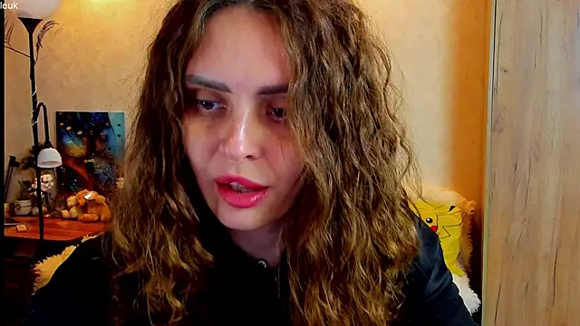 mia grantes online show from October 22, 2025, 4:17 pm