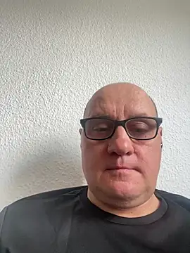 Snapshot of vanjbi45 chatting on March 16, 2025, 1:06 pm vanjbi45 online show from March 16, 2025, 1:06 pm