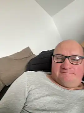 Snapshot of vanjbi45 chatting on January 26, 2025, 11:50 am vanjbi45 online show from January 26, 2025, 11:50 am