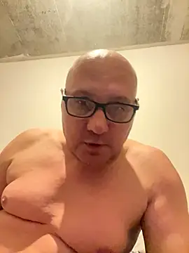 Snapshot of vanjbi45 chatting on October 7, 2025, 7:15 pm vanjbi45 online show from October 7, 2025, 7:15 pm