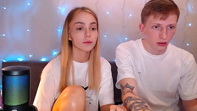 Snapshot of juliaanddima chatting on September 26, 2025, 10:16 pm juliaanddima online show from September 26, 2025, 10:16 pm