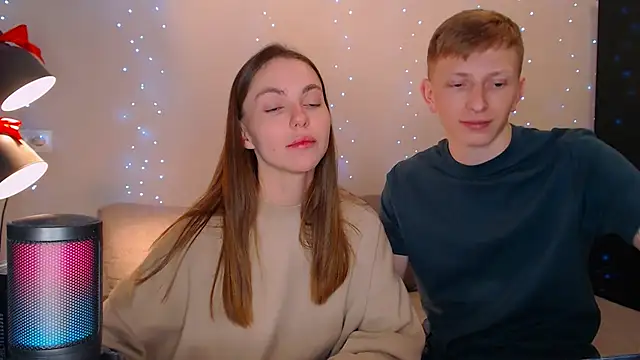 juliaanddima online show from February 10, 2025, 1:24 am