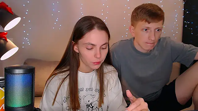 juliaanddima online show from February 26, 2025, 12:41 am