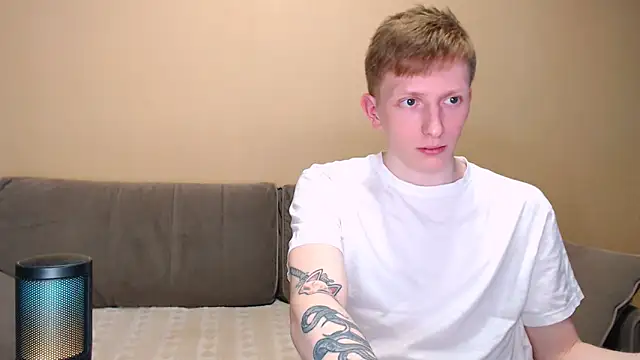 juliaanddima online show from March 30, 2026, 7:21 am