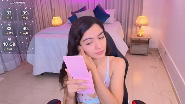 Snapshot of miiaa_evans chatting on February 12, 2025, 3:40 am miiaa evans online show from February 12, 2025, 3:40 am