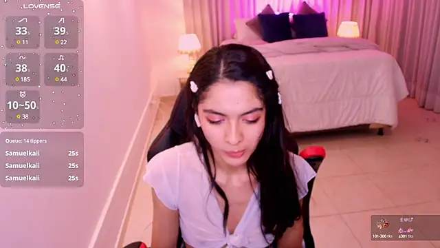 Snapshot of miiaa_evans chatting on February 20, 2025, 7:45 am miiaa evans online show from February 20, 2025, 7:45 am