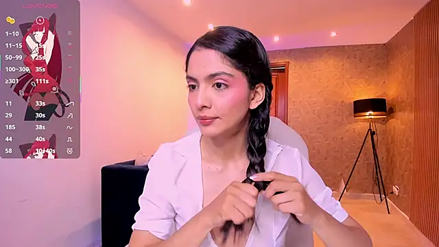 miiaa evans online show from October 9, 2025, 11:11 am