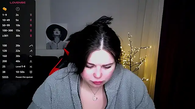 Emily Mo online show from February 15, 2025, 6:23 am