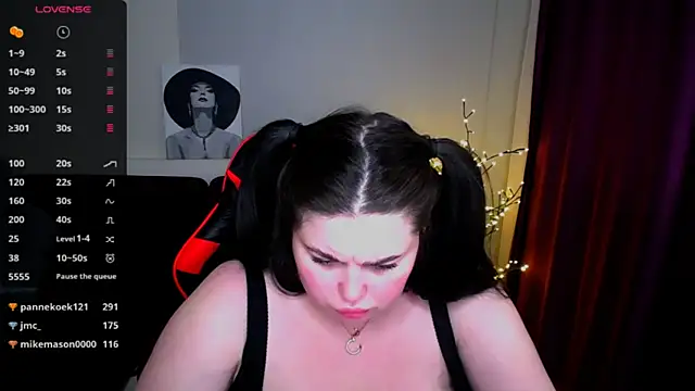 Emily Mo online show from February 8, 2025, 12:39 pm
