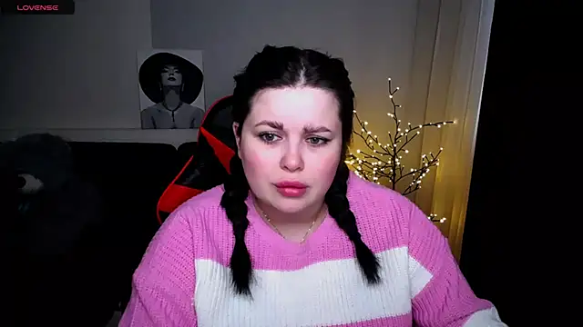 Emily Mo online show from February 23, 2025, 6:38 am