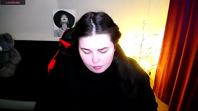 Emily Mo online show from January 29, 2025, 9:23 am