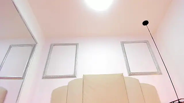 Snapshot of Anto_kira chatting on September 16, 2025, 9:27 pm Anto kira online show from September 16, 2025, 9:27 pm