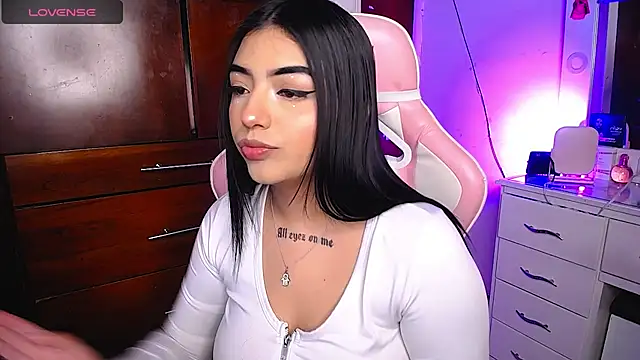 eva six online show from March 18, 2025, 11:42 pm