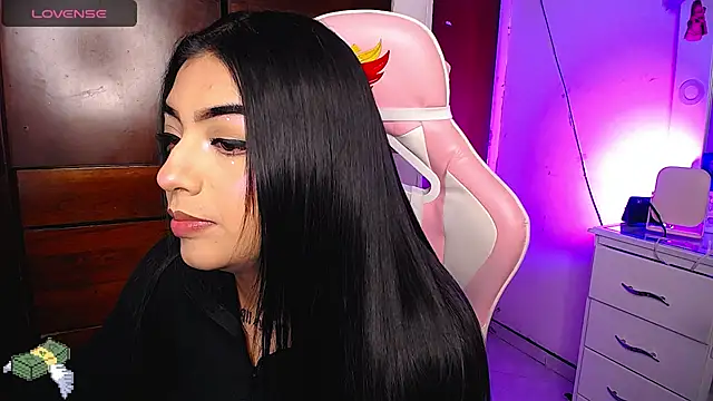 eva six online show from January 17, 2025, 8:33 pm