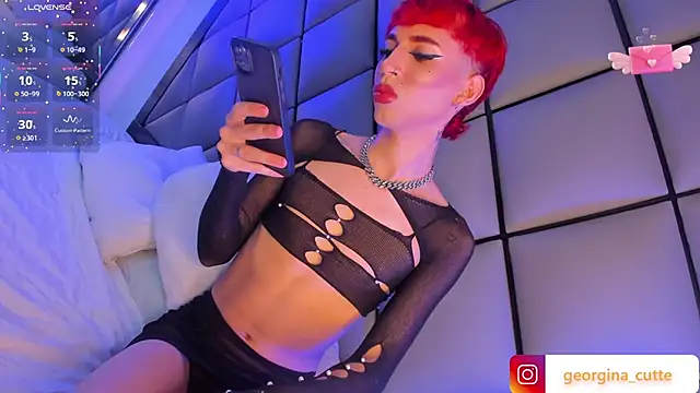 GeorginaCute  online show from October 6, 2025, 1:12 pm