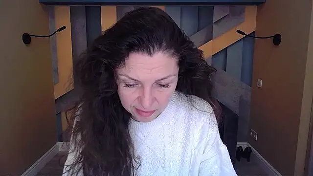 EllaLong online show from January 14, 2026, 12:31 pm