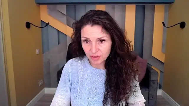 Snapshot of EllaLong chatting on February 24, 2026, 12:39 pm EllaLong online show from February 24, 2026, 12:39 pm