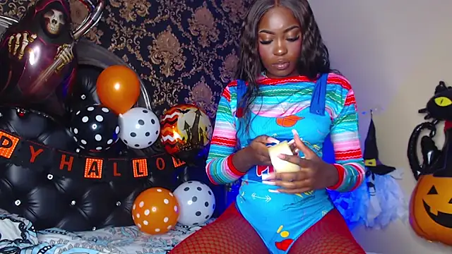 Snapshot of NaiaGils chatting on October 31, 2025, 12:24 pm NaiaGils online show from October 31, 2025, 12:24 pm