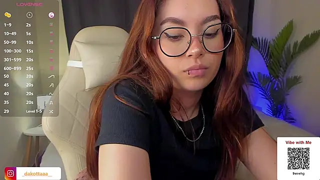 dakottaa  online show from February 13, 2025, 2:12 am