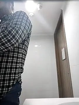 Maxi TheBigDaddy online show from February 6, 2026, 4:47 pm