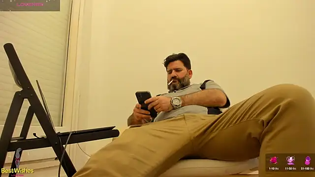 Maxi TheBigDaddy online show from January 13, 2025, 9:52 pm