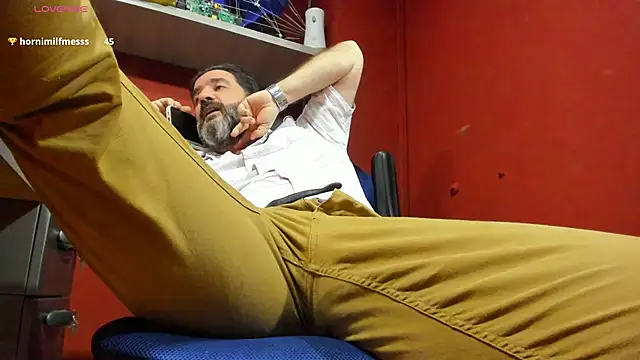 Maxi TheBigDaddy online show from February 25, 2025, 6:33 pm