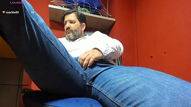 Maxi TheBigDaddy online show from March 21, 2025, 4:07 pm