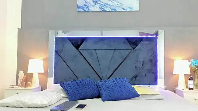 Lauralove 69 online show from September 22, 2025, 8:26 pm