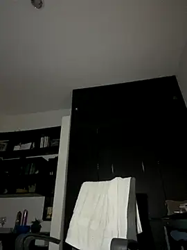 Snapshot of DanikRosse chatting on September 17, 2025, 3:41 am DanikRosse online show from September 17, 2025, 3:41 am