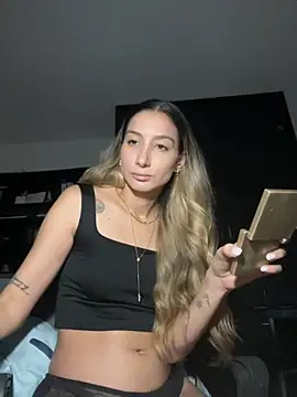 Snapshot of DanikRosse chatting on September 23, 2025, 3:57 am DanikRosse online show from September 23, 2025, 3:57 am