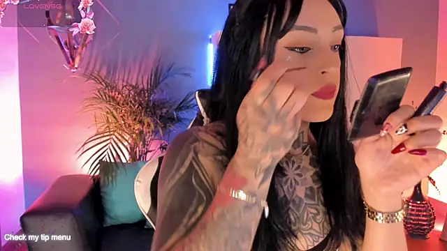 Snapshot of Megan_inked chatting on October 16, 2025, 3:15 am Megan inked online show from October 16, 2025, 3:15 am