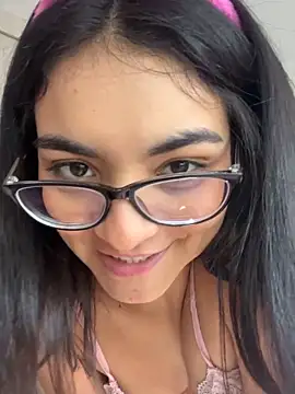 Snapshot of Cat2525 chatting on October 29, 2025, 7:24 pm Cat2525 online show from October 29, 2025, 7:24 pm