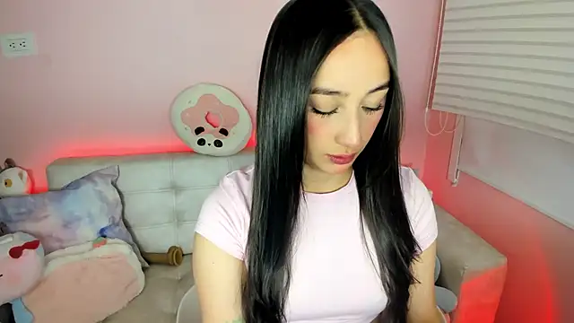 tinysara online show from May 29, 2026, 4:24 pm
