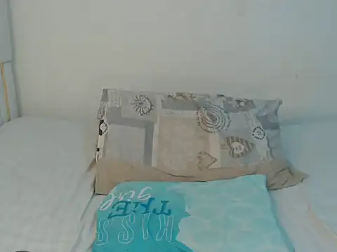 Snapshot of wetmypants chatting on February 27, 2026, 10:09 pm wetmypants online show from February 27, 2026, 10:09 pm