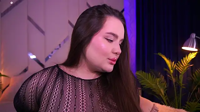 Snapshot of CuteAmberr chatting on October 9, 2025, 12:11 am CuteAmberr online show from October 9, 2025, 12:11 am