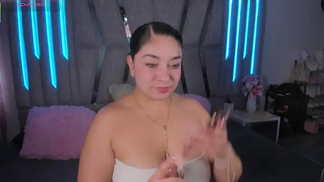 Snapshot of scarlet_miller1 chatting on May 14, 2026, 9:01 pm scarlet miller1 online show from May 14, 2026, 9:01 pm
